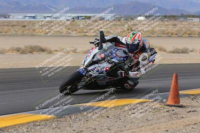 media/Dec-17-2022-SoCal Trackdays (Sat) [[224abd9271]]/Turn 9 Inside (1pm)/